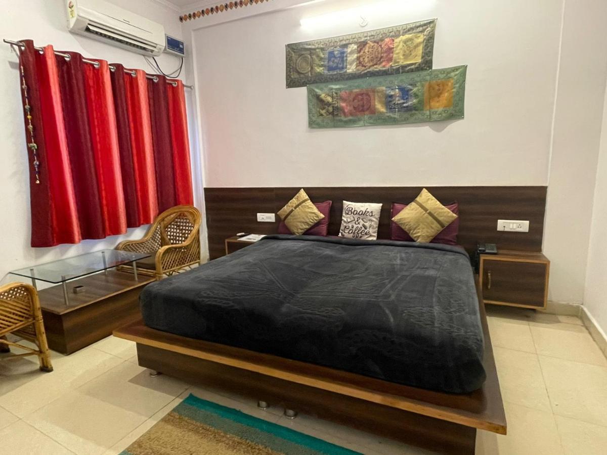 Orchid Hostel And Hotel Tapovan Dış mekan fotoğraf